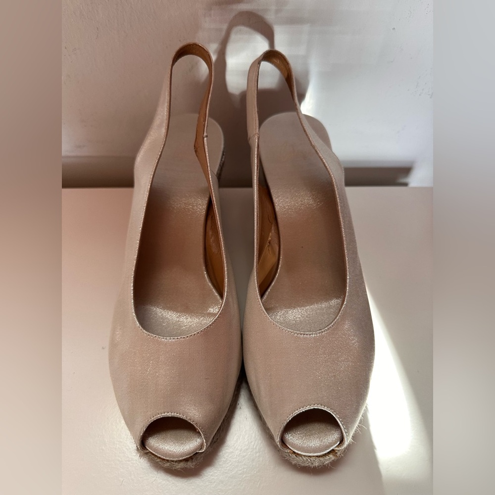 Castañer Elegant Pewter/Silver Peep-Toe Slingback Heels/Espadrilles